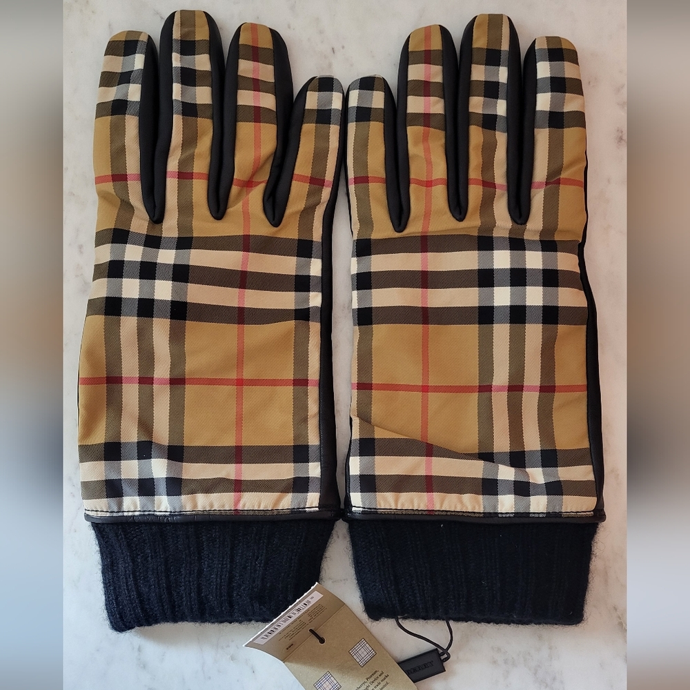 Burberry Check Gloves